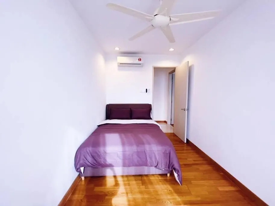 PromoConnected Train 2 Bedrooms - Above Mall Kuala Lumpur 0*,  Malesia